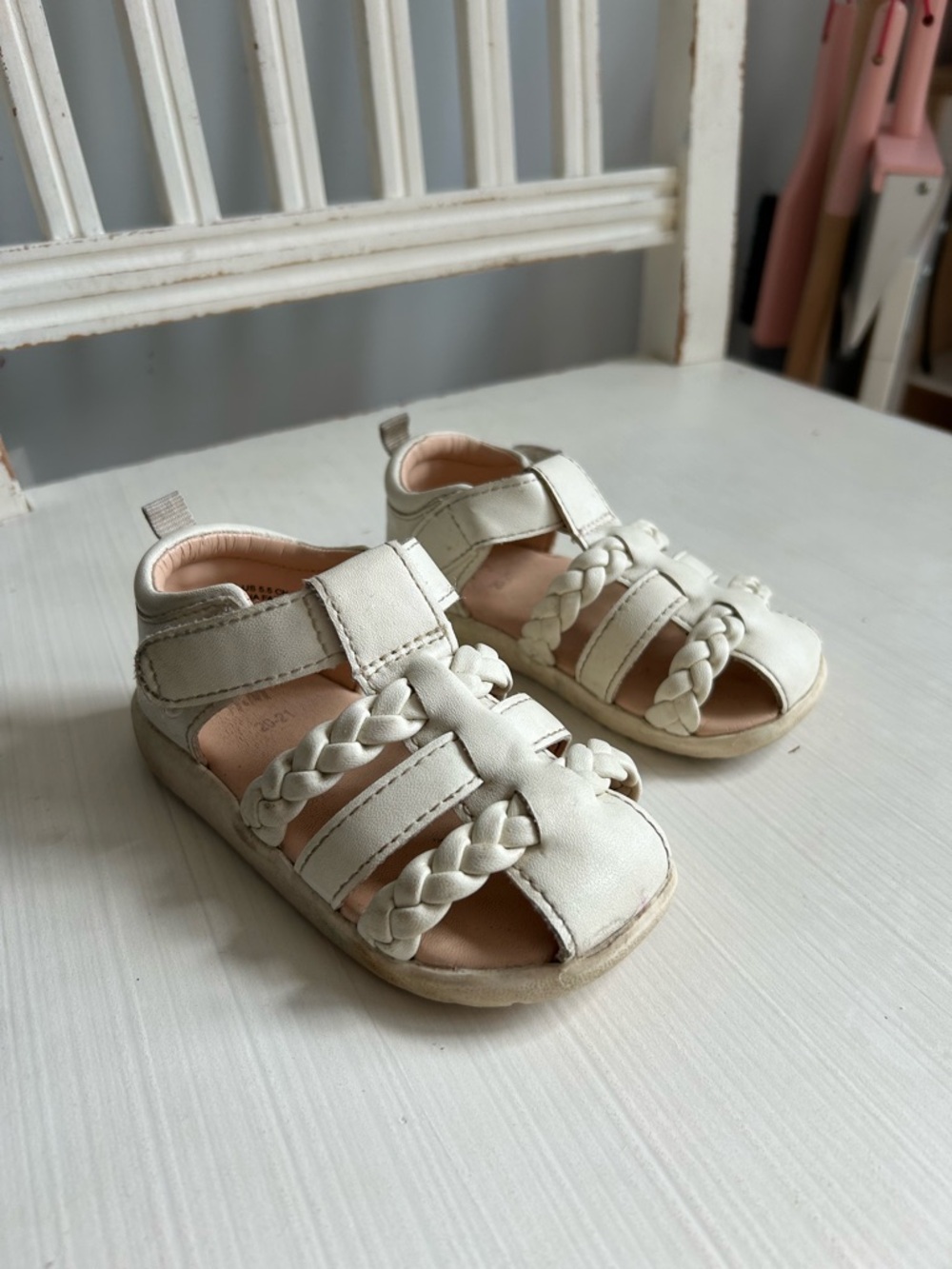 Kids White Braided Strap Sandals H&M size 5.5